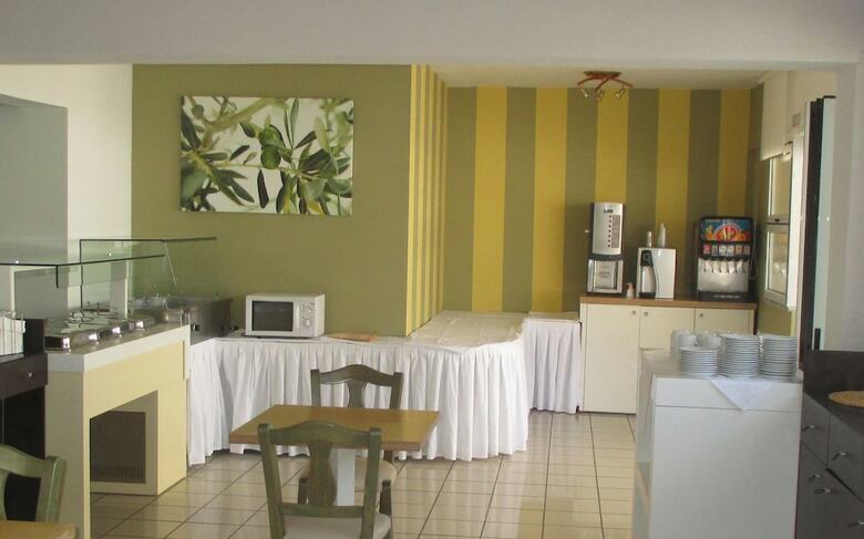 Aparthotel Irene Village