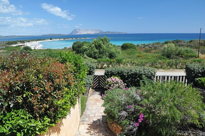 Villa Isuledda Beach 3