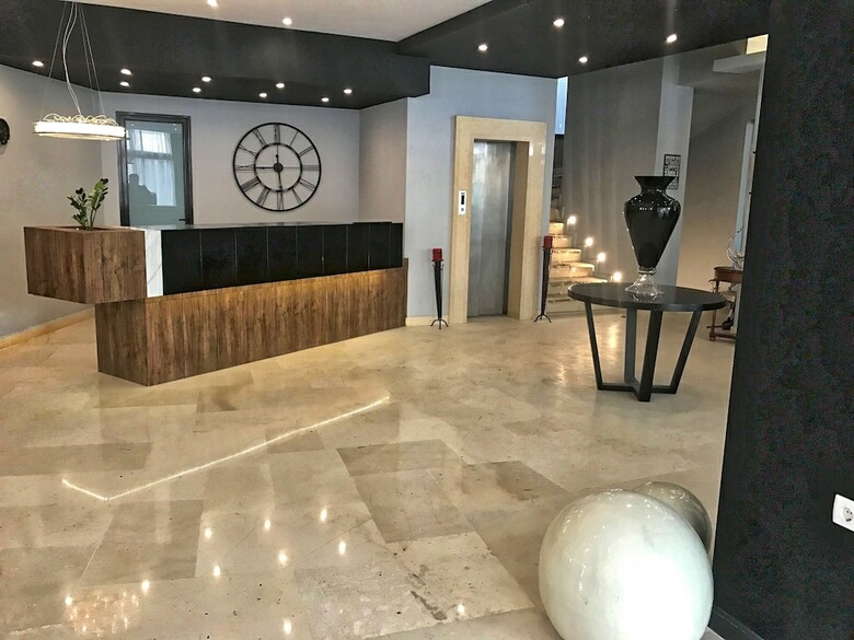 Gq Hotel And Club