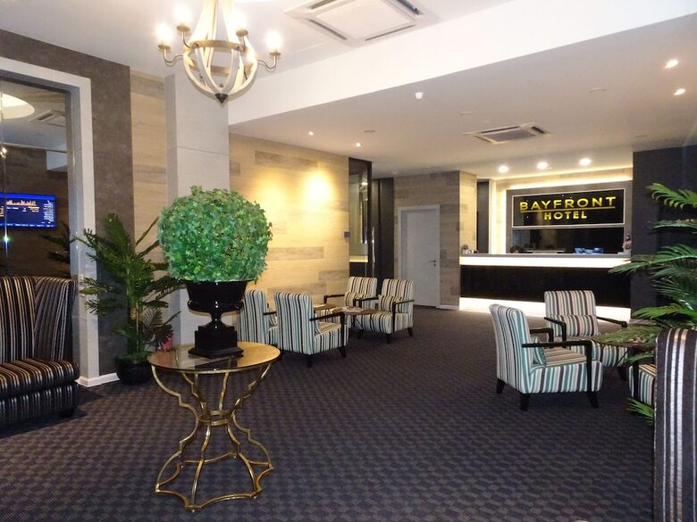Bayfront Hotel