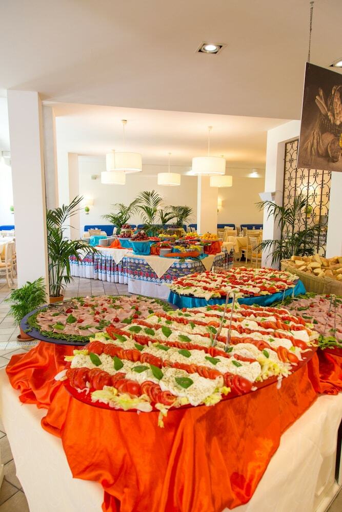 Hotel Costanza Beach Club