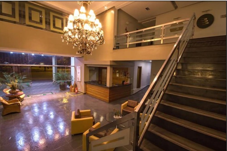 Aipana Plaza Hotel