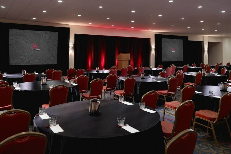 Hotel Des Moines Marriott Downtown