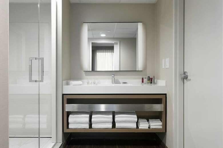 Hotel Des Moines Marriott Downtown