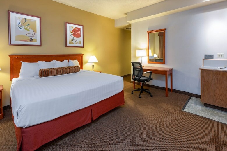 Hotel The Loyal Inn