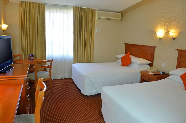 Araiza Palmira Hotel