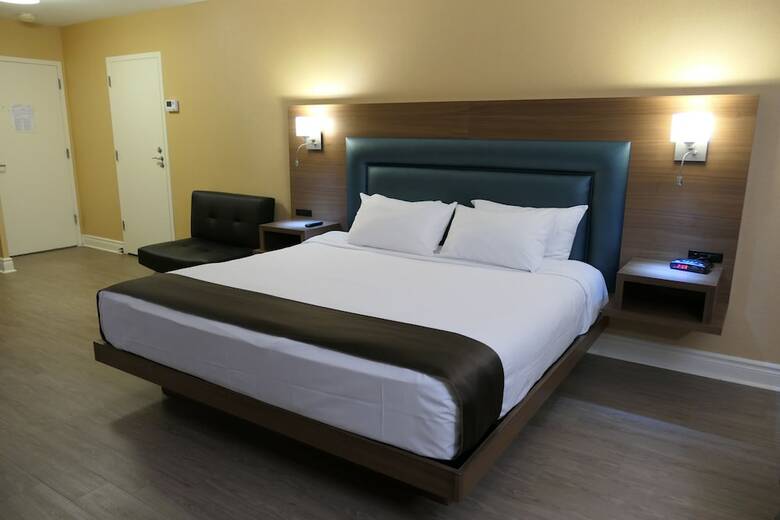 Hotel Espresso Montreal Downtown