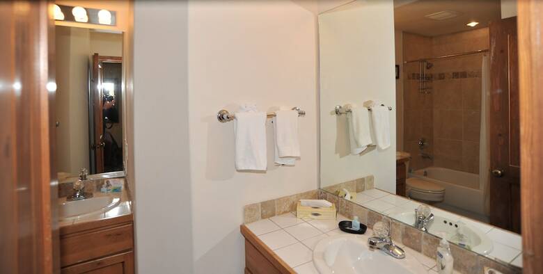Los Pinos By Breckenridge Resort Managers