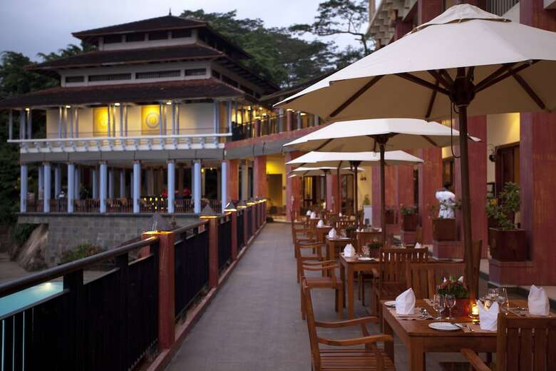Hotel Amaya Hills