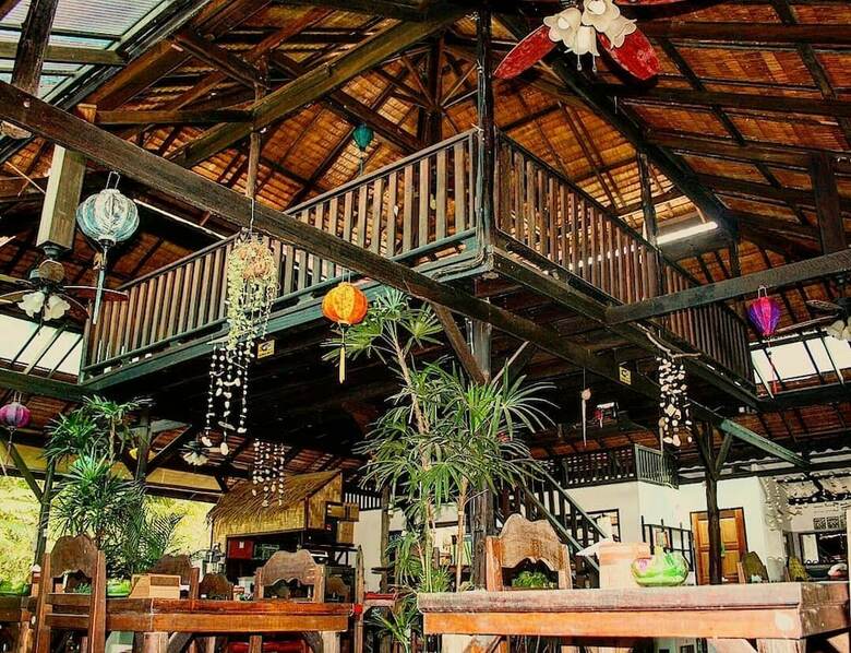 Hotel Flower Power Village