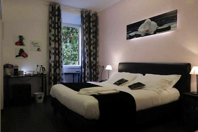 Caroline Rooms Rome