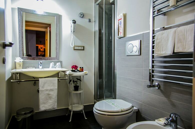 Caroline Rooms Rome