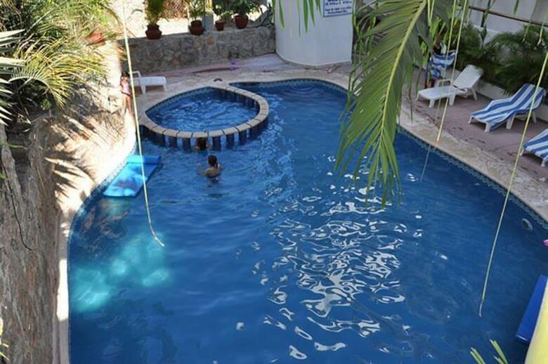 Caleta View Hotel And Bungalows