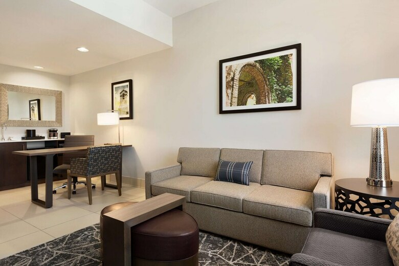 Embassy Suites By Hilton San Antonio Brooks Hotel & Spa