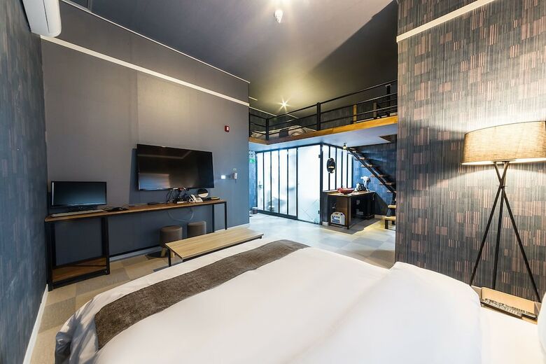 Malu Hotel