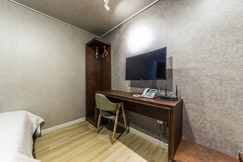 Malu Hotel