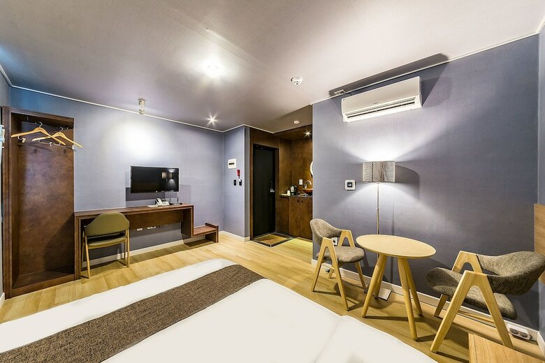 Malu Hotel