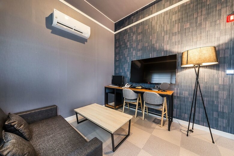 Malu Hotel