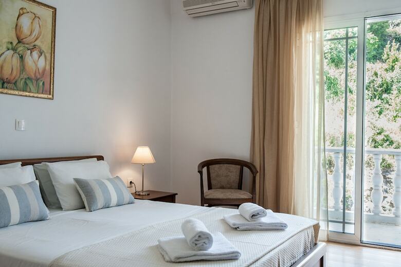 Golden Beach Agiocampos Hotel