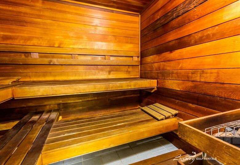 Phoenix V By Luxury Gulf Rentals