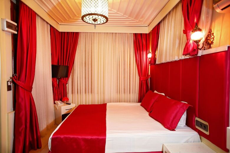 Mia Boutique Hotel