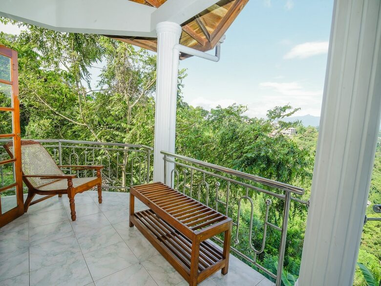 Hotel Oyo 458 Kandyan Crown