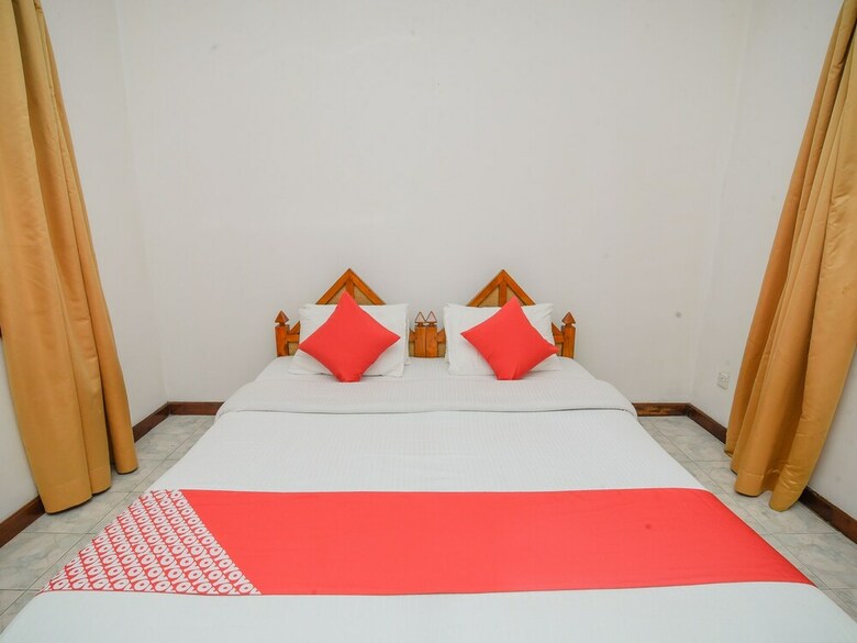 Hotel Oyo 458 Kandyan Crown