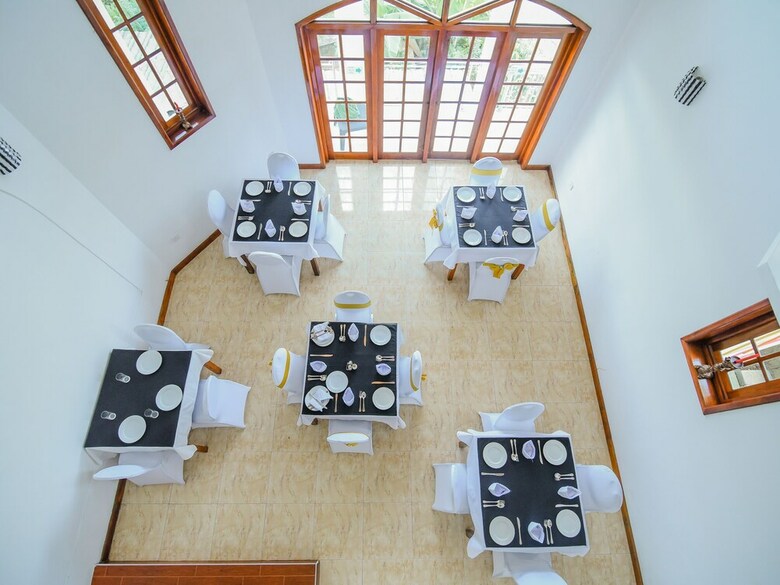 Hotel Oyo 458 Kandyan Crown