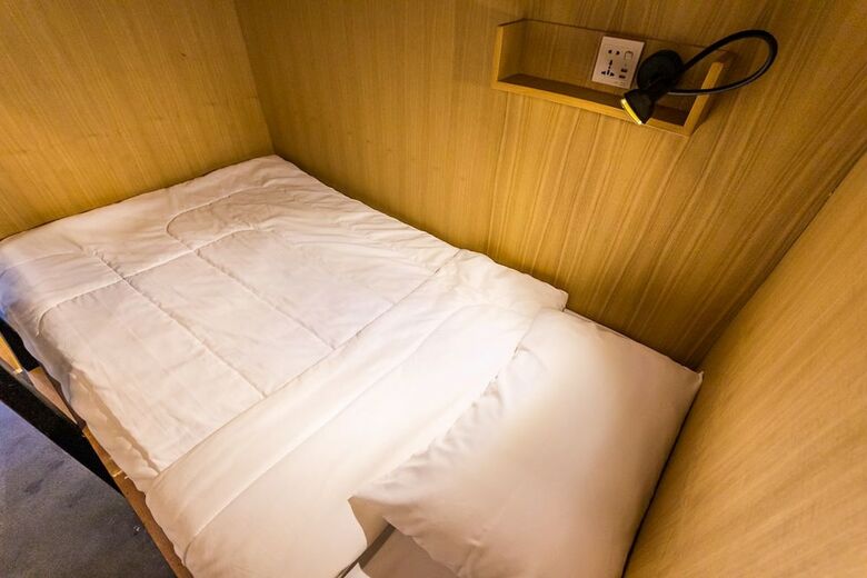 Hostal Z's Hostel At Tha Phae Gate