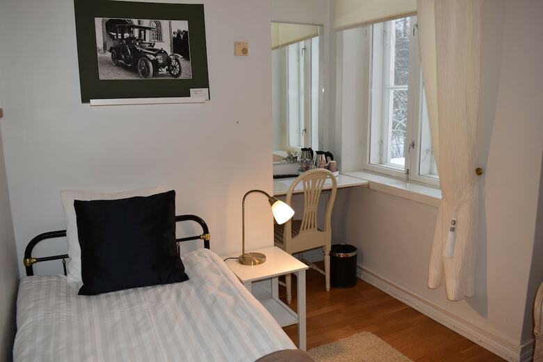 Hotel Mustion Linna