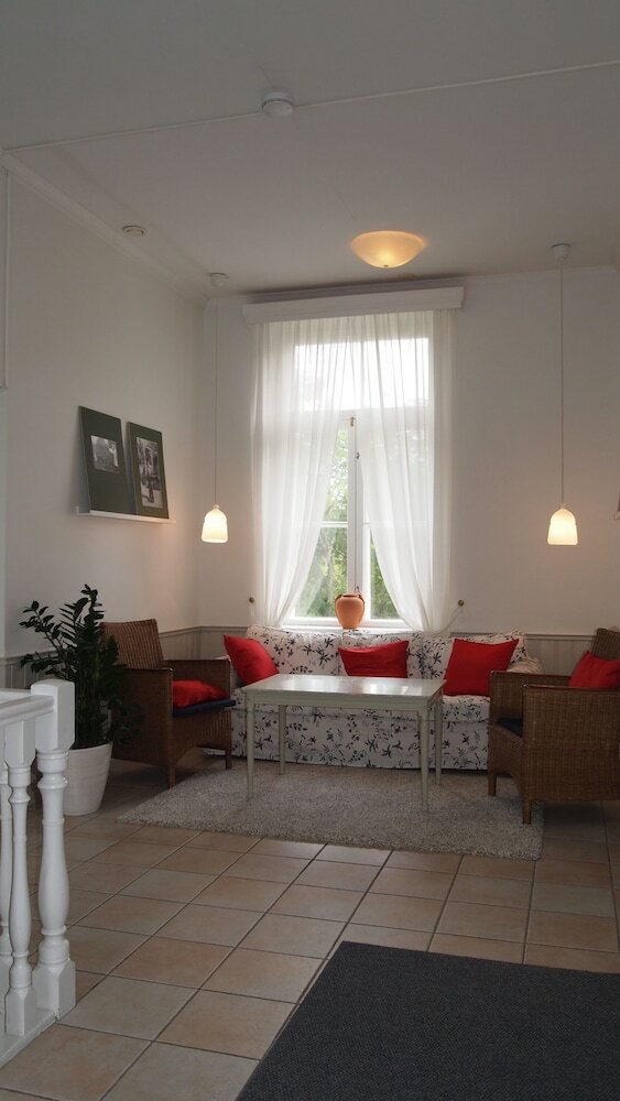 Hotel Mustion Linna
