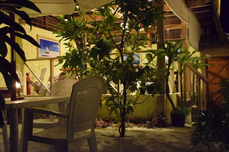 Hotel Huzeyview Guest House