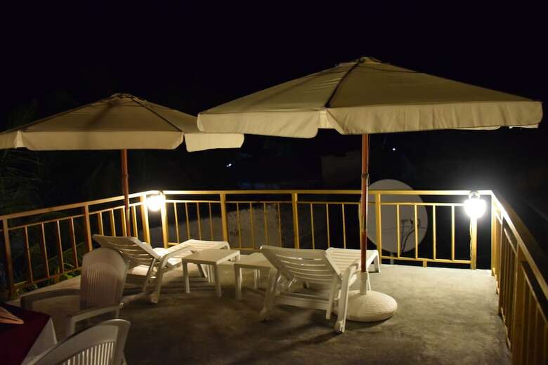 Hotel Huzeyview Guest House