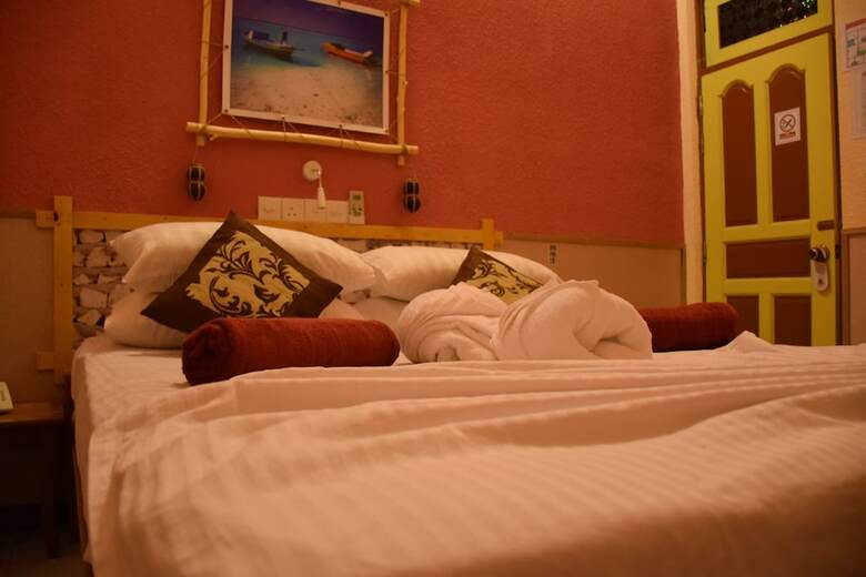 Hotel Huzeyview Guest House
