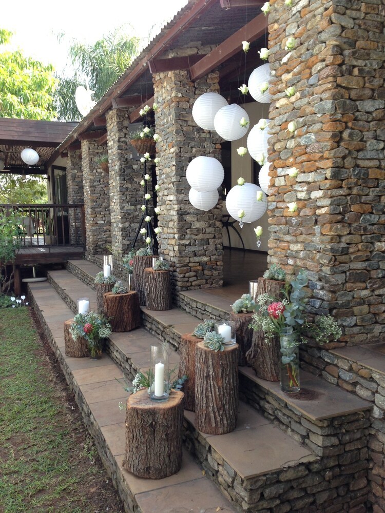 Posada Hamiltons Lodge & Restaurant