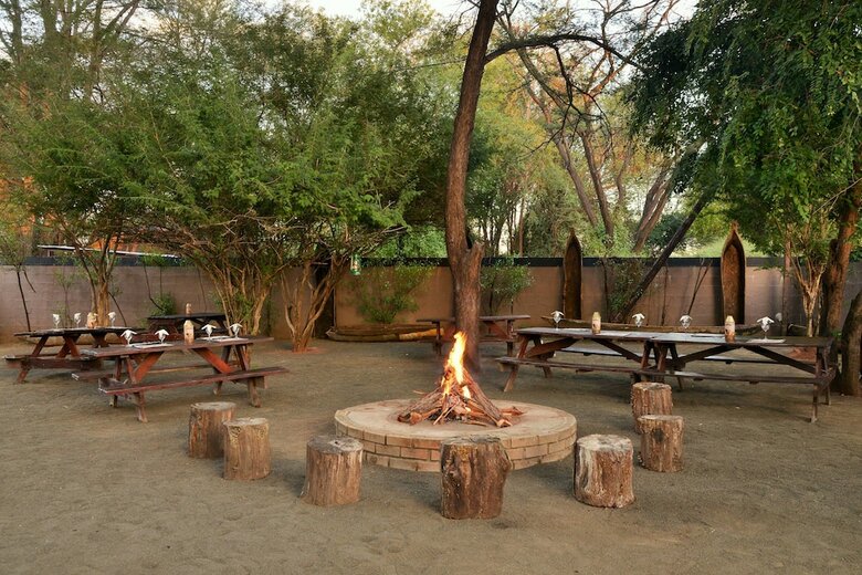 Posada Thebe River Safaris
