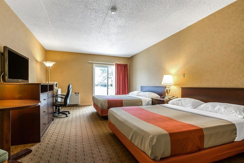 Hotel Motel 6 Trenton On