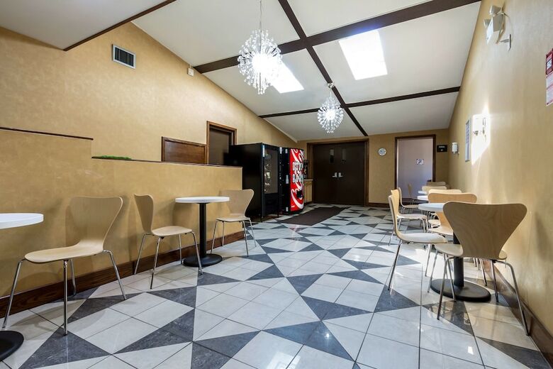 Hotel Motel 6 Trenton On