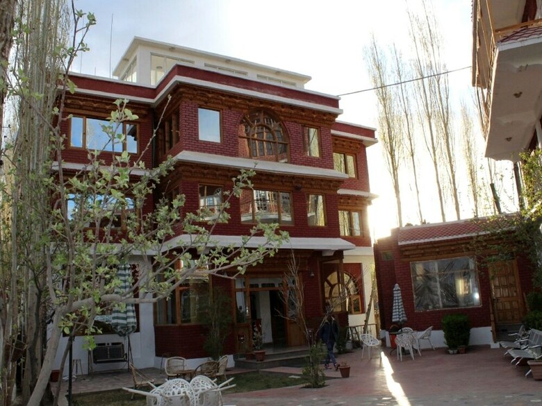 Hotel K2 Continental