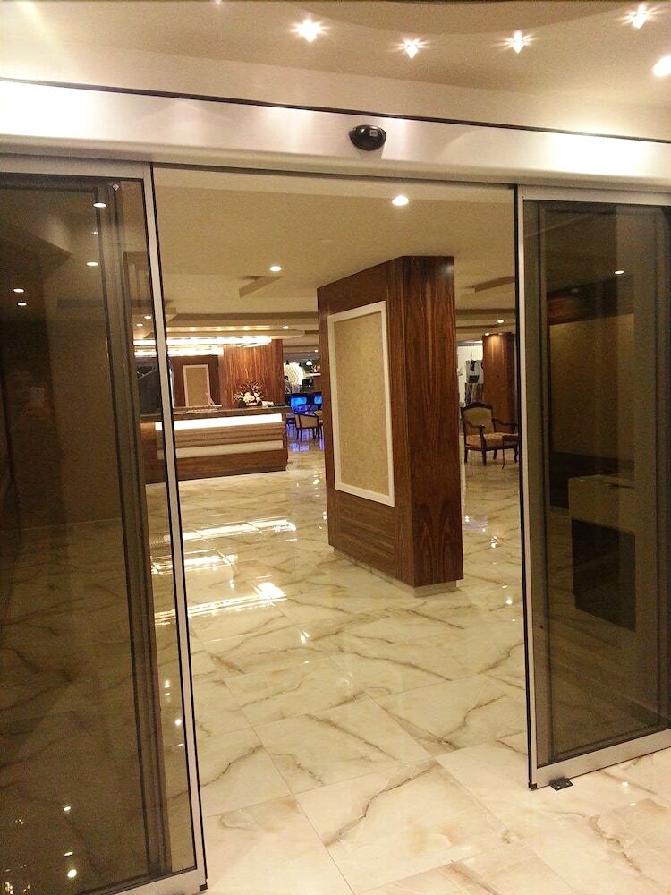Lavinia Apart Hotel