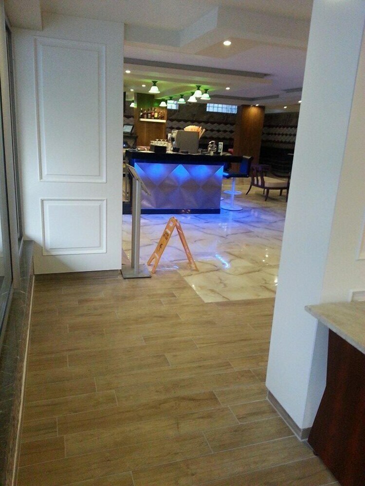 Lavinia Apart Hotel