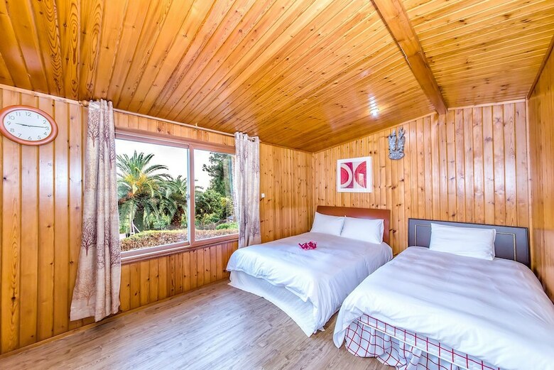 The May Of Jeju House Pension
