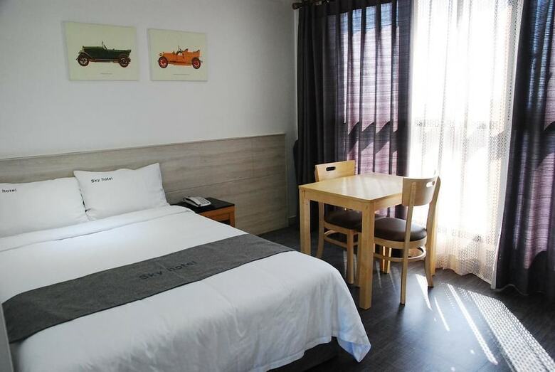Sky Hotel