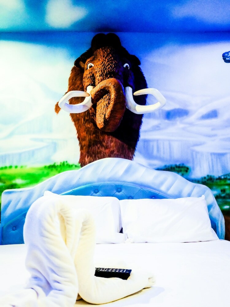 Hotel Love Is Resort