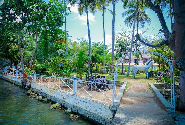White House Hotel Kosgoda