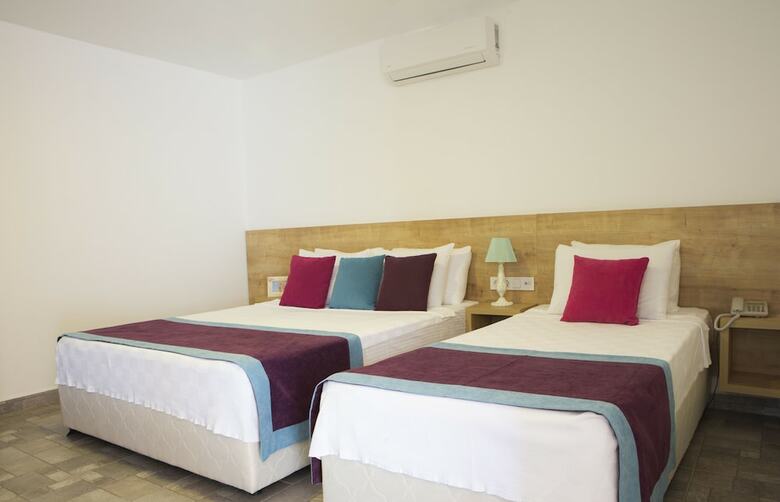 Hotel Kefi Beach And Suites
