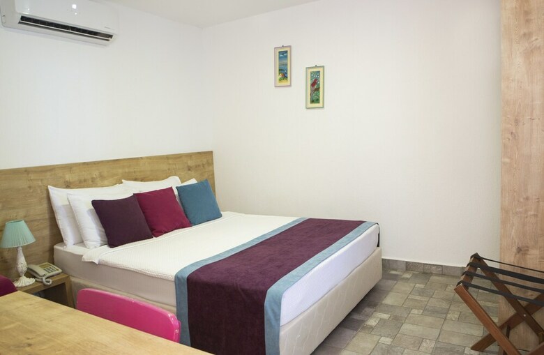 Hotel Kefi Beach And Suites