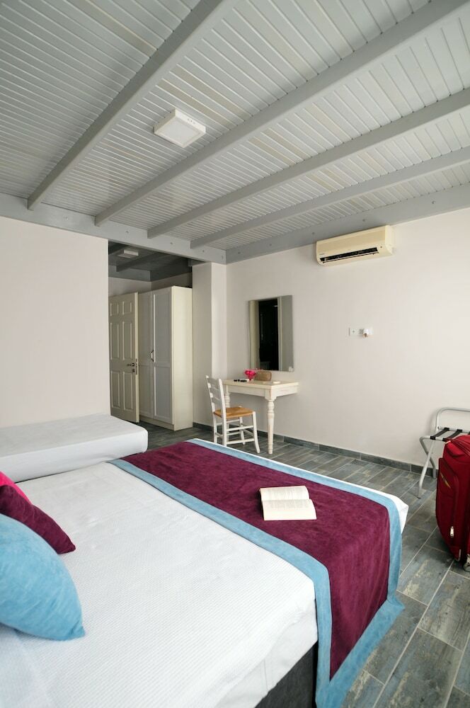 Hotel Kefi Beach And Suites