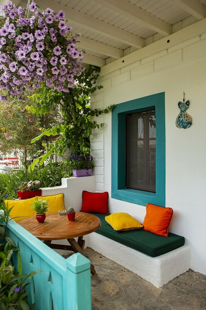 Hotel Kefi Beach And Suites
