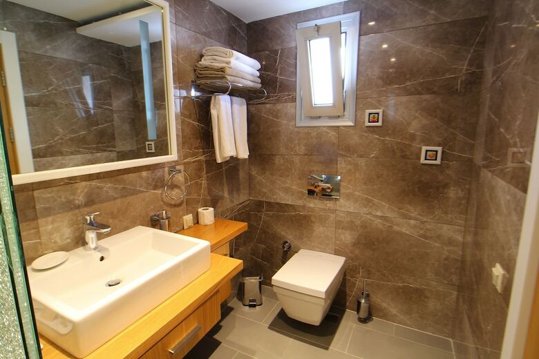 Hotel The Losh